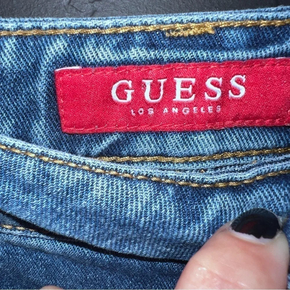 Guess Womens Shorts Size 28 Blue
Denim Floral High Rise Gia Cheeky Hot Pants - Picture 4 of 7